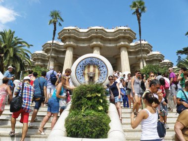 Barselona, İspanya - 14 Ağustos 2012: Barcelona, İspanya 'da Park Guell' de Agave 