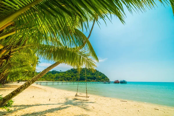 Belle Plage Tropicale Mer Avec Cocotier Dans Île Paradisiaque Pour — Photo