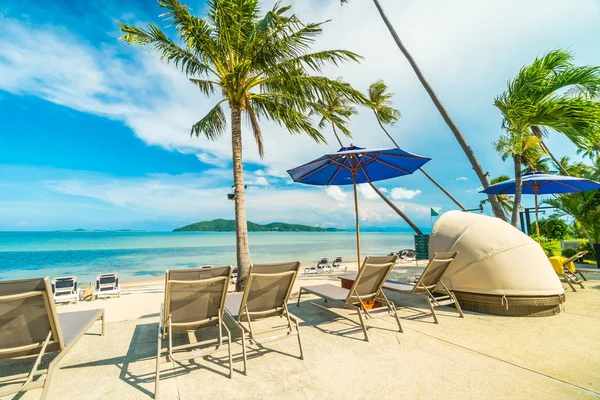 Vackra Tropiska Stranden Och Havet Med Coconut Palm Tree Och — Stockfoto