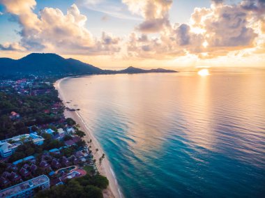 Plaj ve deniz ya da okyanus koh samui Adası Tayland seyahat ve tatil için güzel havadan görünümü