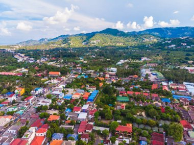 Güzel tropikal plaj ve deniz hurma ve koh samui Adası seyahat ve tatil için diğer ağacında havadan görünümü