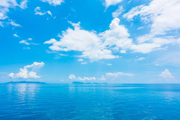 Beautiful Sea Ocean Cloud Blue Sky Background — Stock Photo, Image