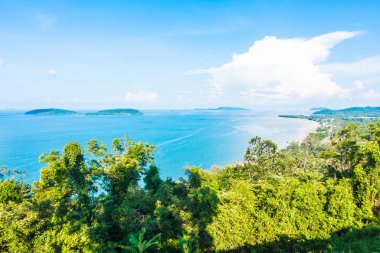 Nokta matsee deniz ve dağ ile Tayland chumphon ilinde görüntülemek