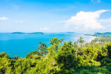 Nokta matsee deniz ve dağ ile Tayland chumphon ilinde görüntülemek