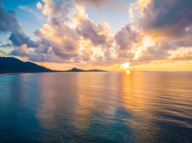 Plaj ve deniz ya da okyanus koh samui Adası Tayland seyahat ve tatil için güzel havadan görünümü