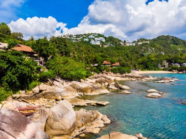 Güzel tropikal plaj ve deniz hurma ve koh samui Adası seyahat ve tatil için diğer ağacında havadan görünümü