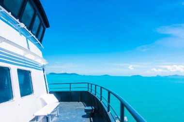 Açık balkon gemi veya gemi güzel okyanus ve deniz manzaralı