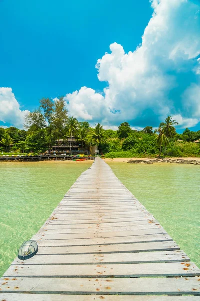 Wooden Pier Bridge Tropical Beach Sea Paradise Island Travel Vacation — Stock Photo, Image