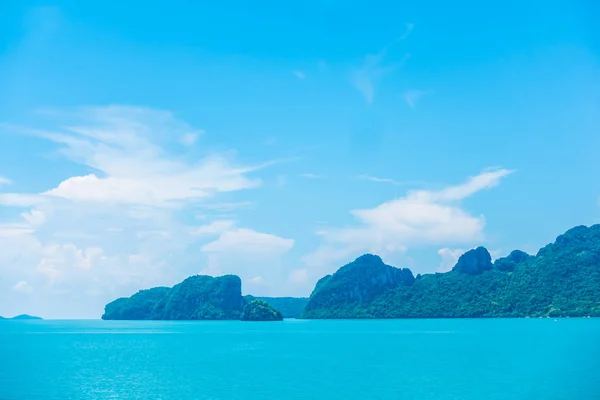 Beautiful sea and ocean with cloud on blue sky background