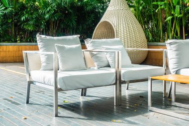 Kanepe dekorasyon açık veranda tropikal ve doğa manzaralı konforlu yastık