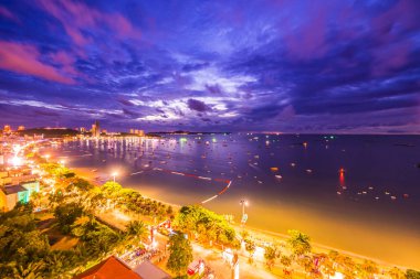 Pattaya City Tayland gece güzel mimari