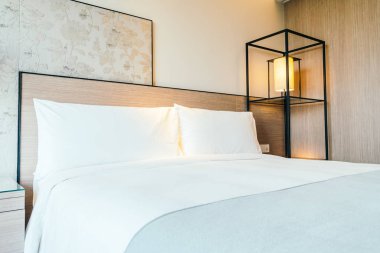 Otel yatak yatak dekorasyon iç beyaz yastık