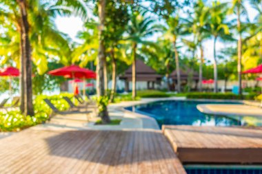 Soyut bulanıklık ve ufuk güzel açık yüzme havuzunda otel ve tatil seyahat ve tatil için