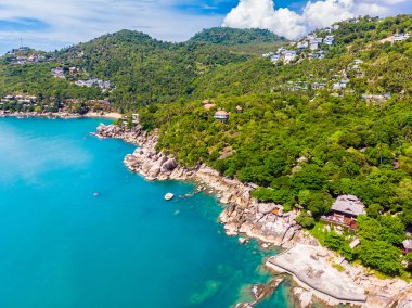 Güzel tropikal plaj ve deniz hurma ve koh samui Adası seyahat ve tatil için diğer ağacında havadan görünümü