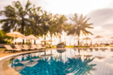 Soyut bulanıklık ve ufuk güzel açık yüzme havuzunda otel ve tatil seyahat ve tatil için