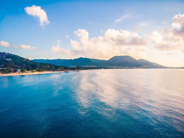 Plaj ve deniz ya da okyanus koh samui Adası Tayland seyahat ve tatil için güzel havadan görünümü
