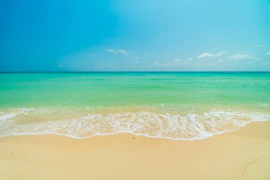 Güzel cennet tropikal plaj ve deniz - tatil tatil kavramı