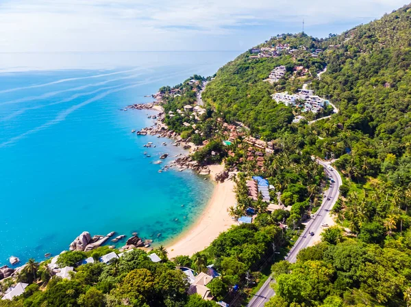 Flygfoto Över Vacker Tropisk Strand Och Havet Med Palmer Och — Stockfoto