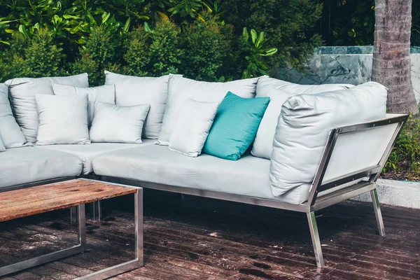 Kanepe dekorasyon açık veranda tropikal ve doğa manzaralı konforlu yastık