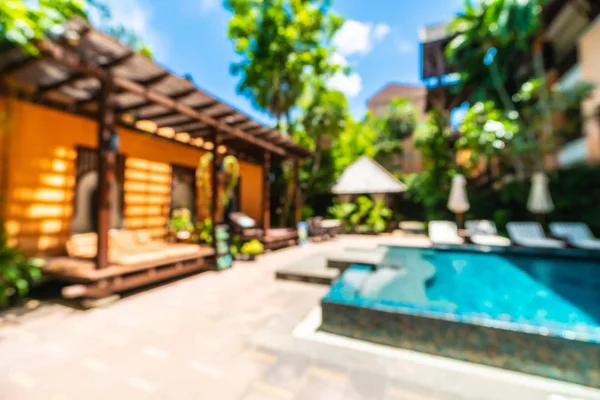 Seyahat ve tatil için güzel otel resort ve yüzme havuzu arka plan bulanıklık