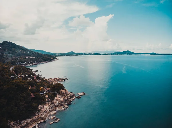 Vista Aérea Hermosa Playa Tropical Mar Con Palmeras Otros Árboles — Foto de Stock