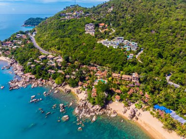 Güzel tropikal plaj ve deniz hurma ve koh samui Adası seyahat ve tatil için diğer ağacında havadan görünümü