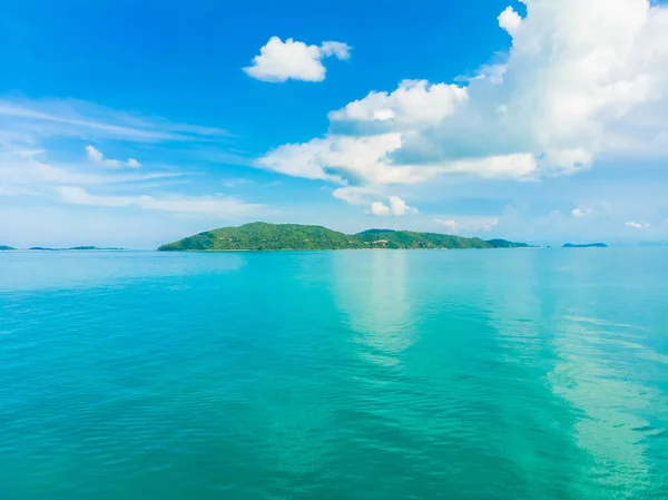 美しい海と海洋水表面のテクスチャの背景の空撮 — ストック写真