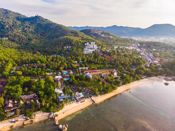 Vista Aérea Hermosa Playa Tropical Mar Con Palmeras Otros Árboles — Foto de Stock