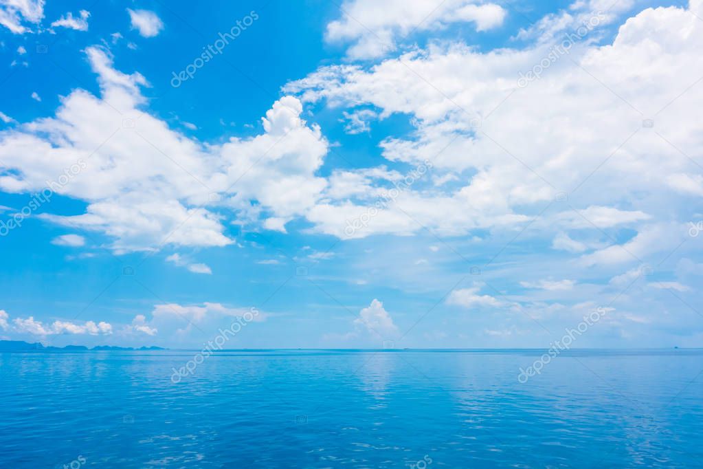 Beautiful sea and ocean with cloud on blue sky background