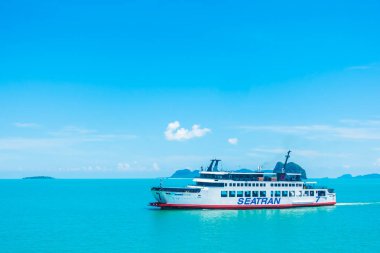 Koh Samui Adası, Tayland - 14 Mayıs 2018: Tayland Koh Samui Adası'na Seatran feribot taşıma yolcu Donsak iskele Surat Thani Eyaleti