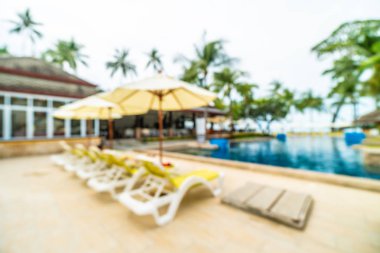 Seyahat ve tatil için güzel otel resort ve yüzme havuzu arka plan bulanıklık