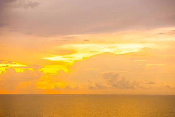 Beautiful tropical sea and ocean on cloud with sky at sunrise times