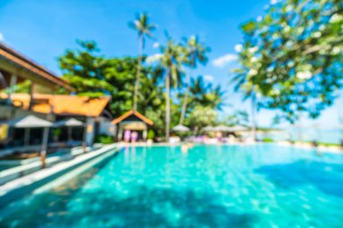 Seyahat ve tatil için güzel otel resort ve yüzme havuzu arka plan bulanıklık