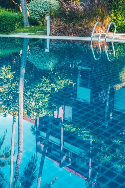 Beautiful Luxury Outdoor Swimming Pool Stair Hotel Resort Holiday Travel — Stock Photo, Image