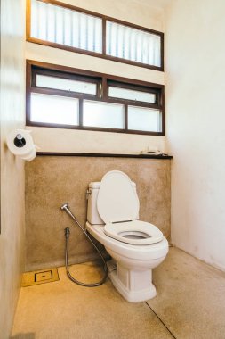 Beyaz kase koltuk dekorasyon banyo iç