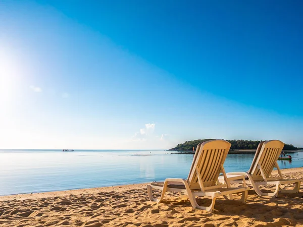 Lege Stoel Het Tropische Strand Zee Oceaan Voor Reizen Vakantie — Stockfoto