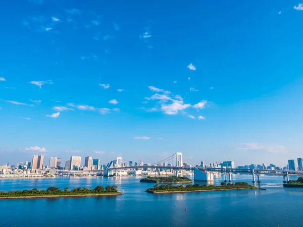 Mimari Yapı Gökkuşağı Köprüsü Tokyo Şehir Japonya Mavi Gökyüzü Beyaz — Stok fotoğraf