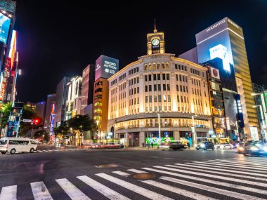 Tokyo Ginza, Japonya - 1 Ağustos 2018: Ginza bölge ve alan bir yerdir alışveriş merkezi ve tokyo mağaza alışveriş için lüks popüler