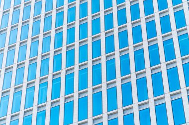 Güzel dış ofis binası ve mimari pencere desenli