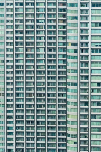 Bangunan Perkantoran Eksterior Yang Indah Dan Arsitektur Dengan Pola Jendela — Stok Foto