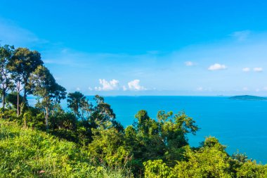 Nokta matsee deniz ve dağ ile Tayland chumphon ilinde görüntülemek