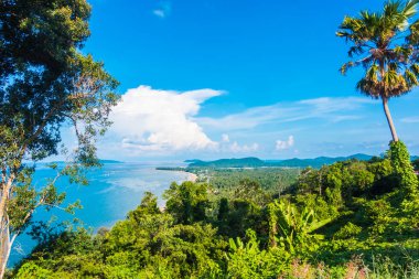 Nokta matsee deniz ve dağ ile Tayland chumphon ilinde görüntülemek