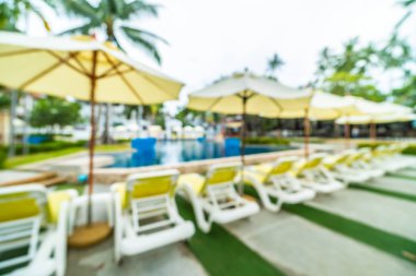 Seyahat ve tatil için güzel otel resort ve yüzme havuzu arka plan bulanıklık