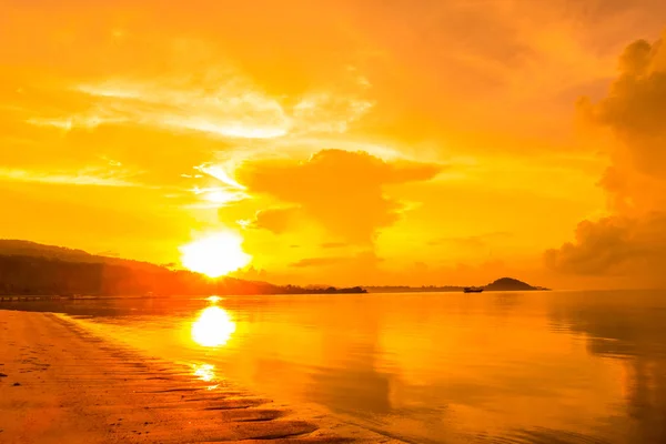 Hermosa Vista Aire Libre Con Playa Tropical Mar Amanecer Para — Foto de Stock