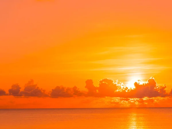 Beautiful Tropical Beach Sea Ocean Landscape Cloud Sky Sunrise Sunset — Stock Photo, Image