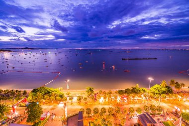 Pattaya City Tayland gece güzel mimari