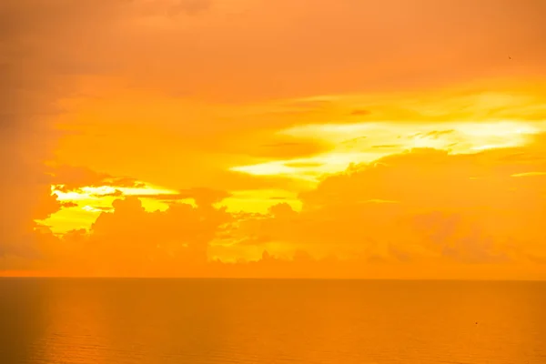 Beautiful tropical sea and ocean on cloud with sky at sunrise times