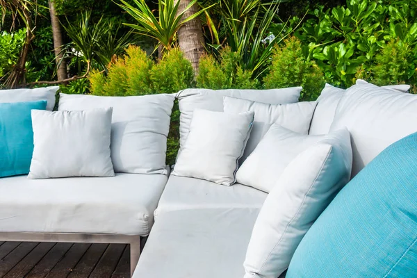 Kanepe dekorasyon açık veranda tropikal ve doğa manzaralı konforlu yastık