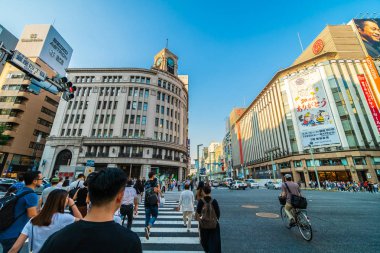 Tokyo Japonya - 1 Ağustos 2018: Ginza alandır en lüks alışveriş merkezi ve mağaza tokyo Japonya