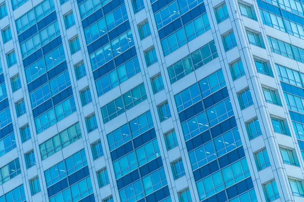 Güzel dış ofis binası ve mimari pencere desenli